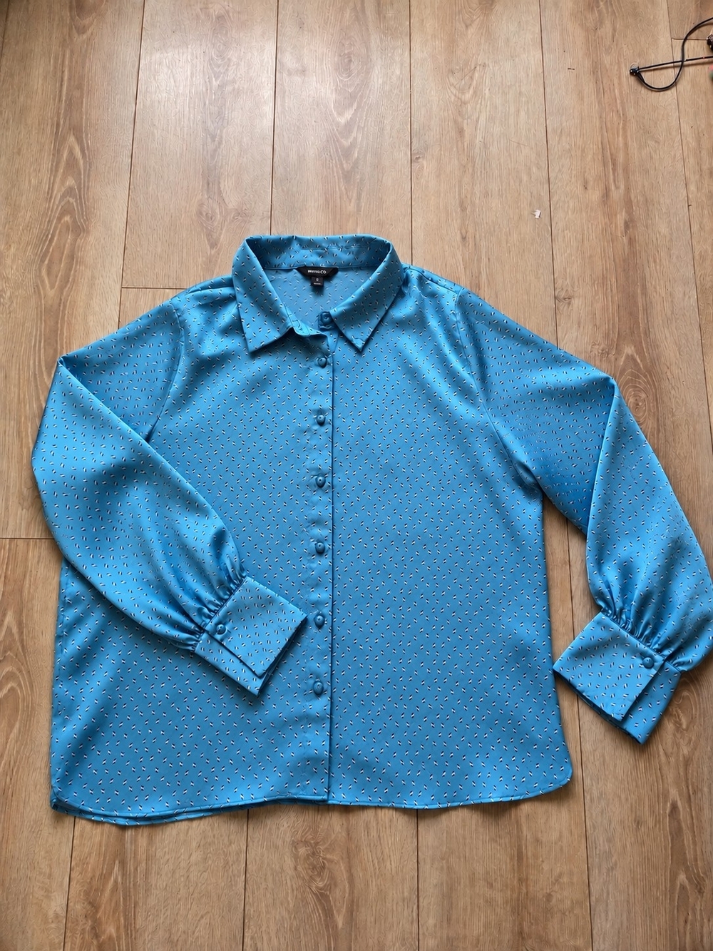 RW&CO. Teal Blue Patterned Button-Up Shirt
